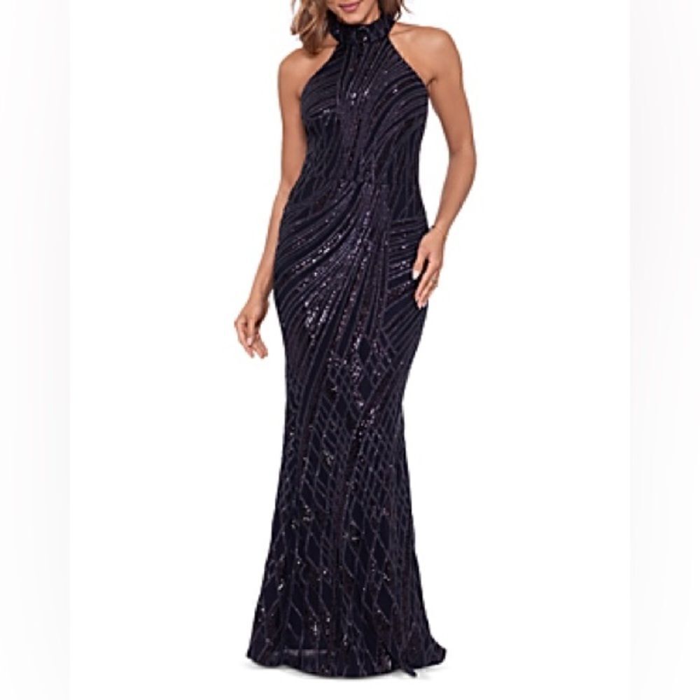 AQUA
Mock Neck Sequin Gown